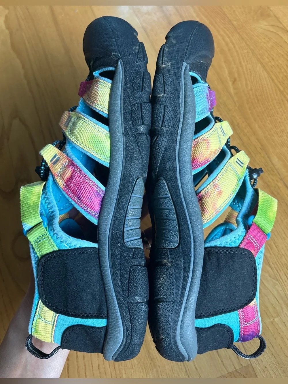 KEEN Newport H2 Tie-dye Sandals Colorful Rainbow Youth Kids Sz 7 Hiking Shoes